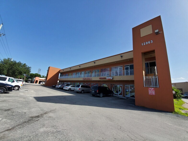 More Photos Of 12963 W Okeechobee Rd, Hialeah Gardens Storefront Retail Office For Lease