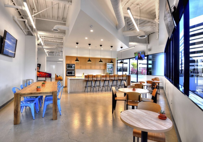 More Photos Of 1230 Rosecrans Ave, Manhattan Beach Office For Lease