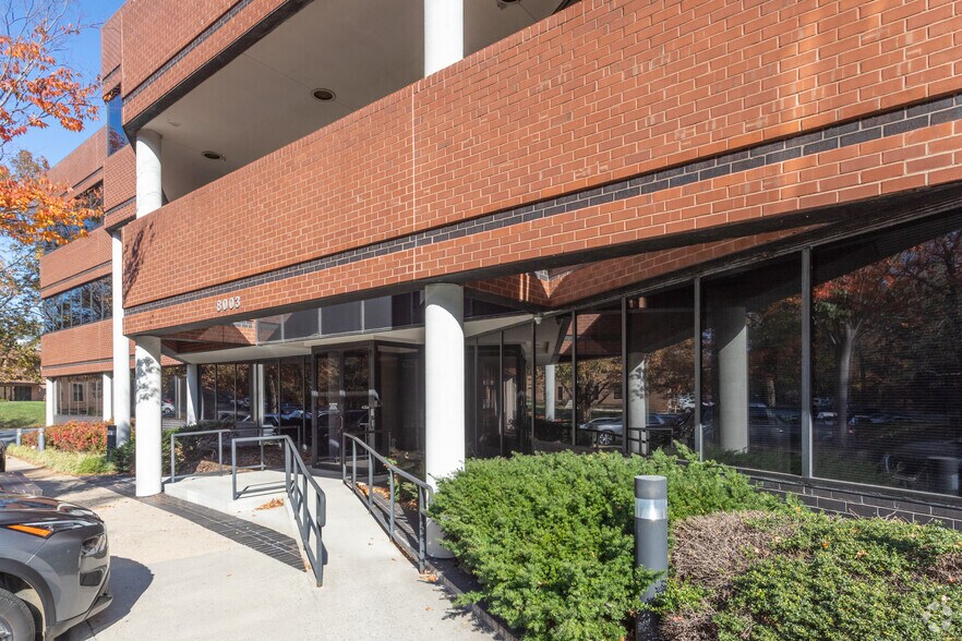 More Photos Of 8003 Forbes Pl, Springfield Office For Lease