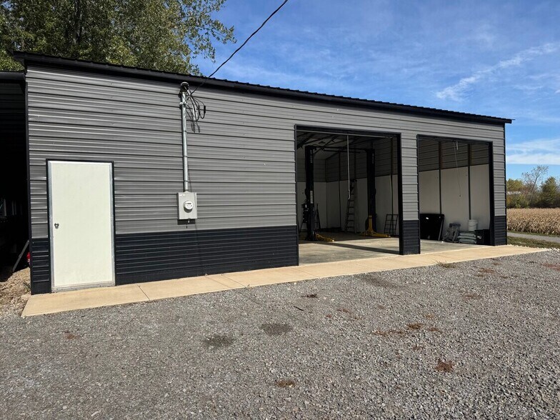 More Photos Of 8128 Midway Dr, Russells Point Auto Repair For Sale