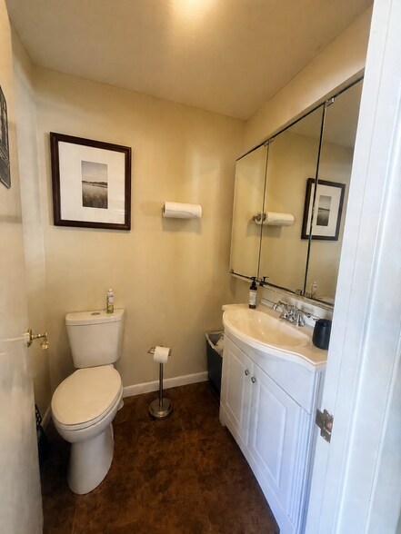 More Photos Of 1557 1st New Hampshire Tpke, Northwood Storefront Retail Residential For Sale