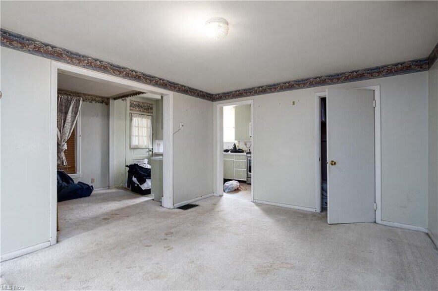 More Photos Of 15355 Old Lincoln Way, Dalton Light Manufacturing For Sale