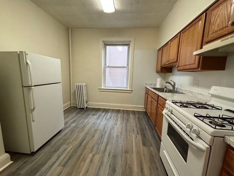 More Photos Of 222 S 15th St, Allentown Apartments For Sale