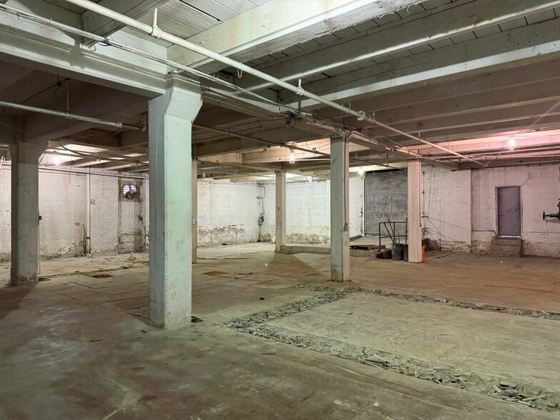 More Photos Of 2031-2035 Washington Ave, Philadelphia Freestanding For Lease