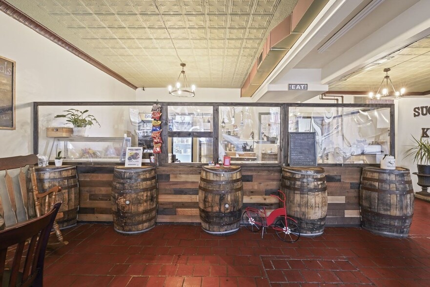 More Photos Of 165 Madison Ave, Albany Storefront Retail Residential For Sale