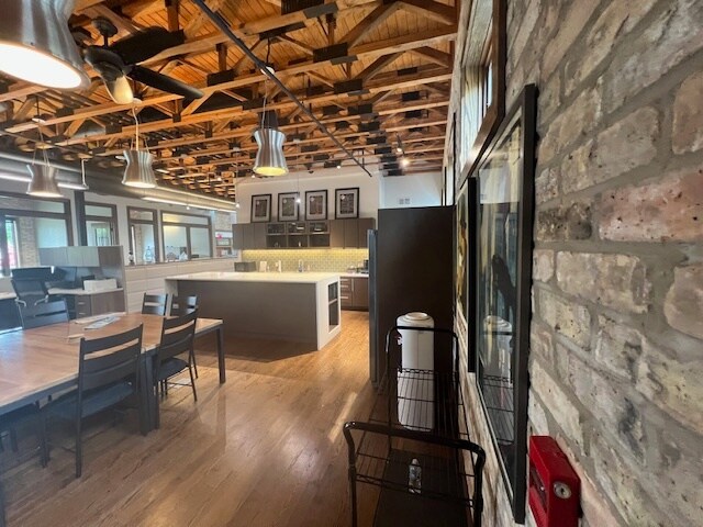 More Photos Of 220 N River St, East Dundee Freestanding For Sale