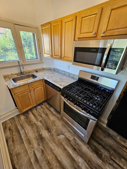 More Photos Of 201 Rochelle Ave, Philadelphia Multifamily For Sale