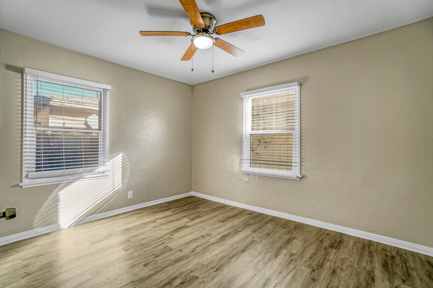 More Photos Of 1922 Locust Ave, Long Beach Apartments For Sale