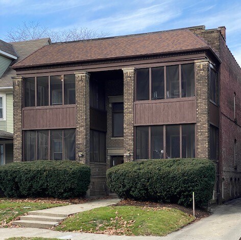 Primary Photo Of 2252 Grandview Ave, Cleveland Heights Apartments For Sale