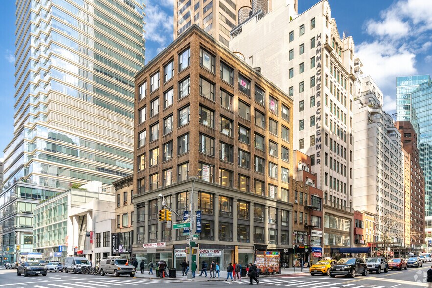 More Photos Of 139 E 57th St, New York Office For Lease
