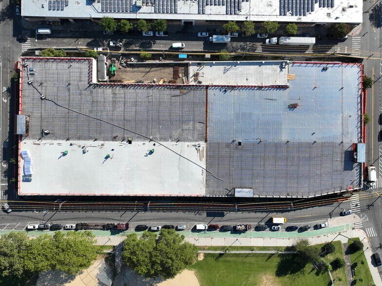 More Photos Of 303 Louisiana Ave, Brooklyn Warehouse For Lease