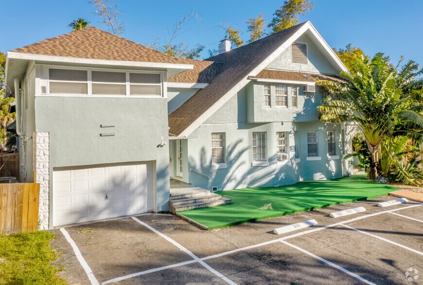 More Photos Of 532 Beach Dr NE, Saint Petersburg Hospitality For Sale