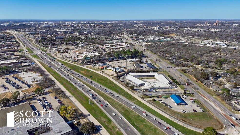 More Photos Of 1001 S Interstate 35 E, Denton Storefront Retail Office For Lease