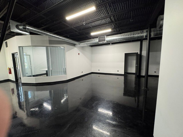 More Photos Of 2600 Beverly Court, Suite 107,, Aurora Light Distribution For Lease