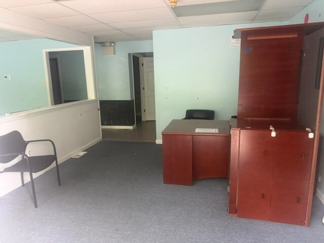 More Photos Of 25 E Laurel Rd, Stratford Medical For Sale