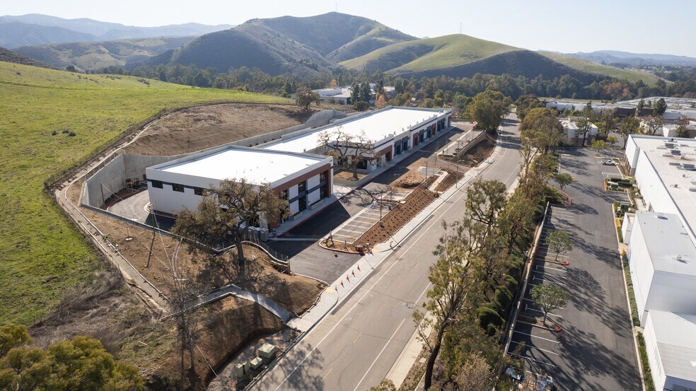 More Photos Of 4180 Guardian St, Simi Valley Warehouse For Lease