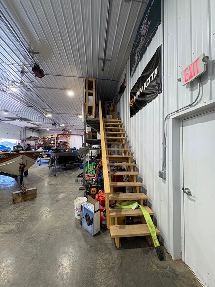 More Photos Of 25272 State Highway 27, Holcombe Office For Lease