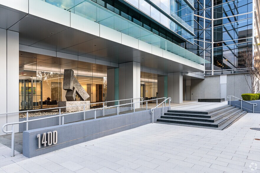 More Photos Of 1400 Crystal Dr, Arlington Office For Lease