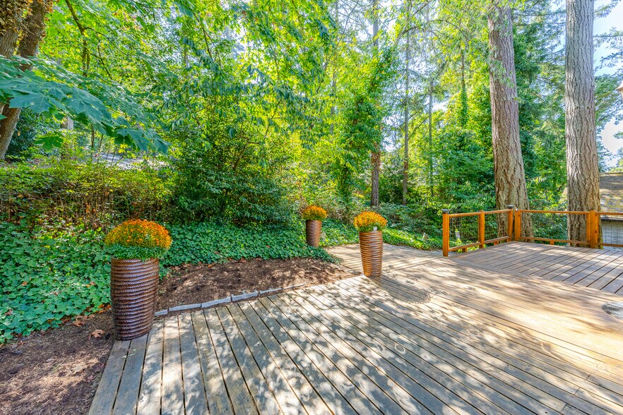 More Photos Of 1820 E 28th Ave, Eugene Multifamily For Sale