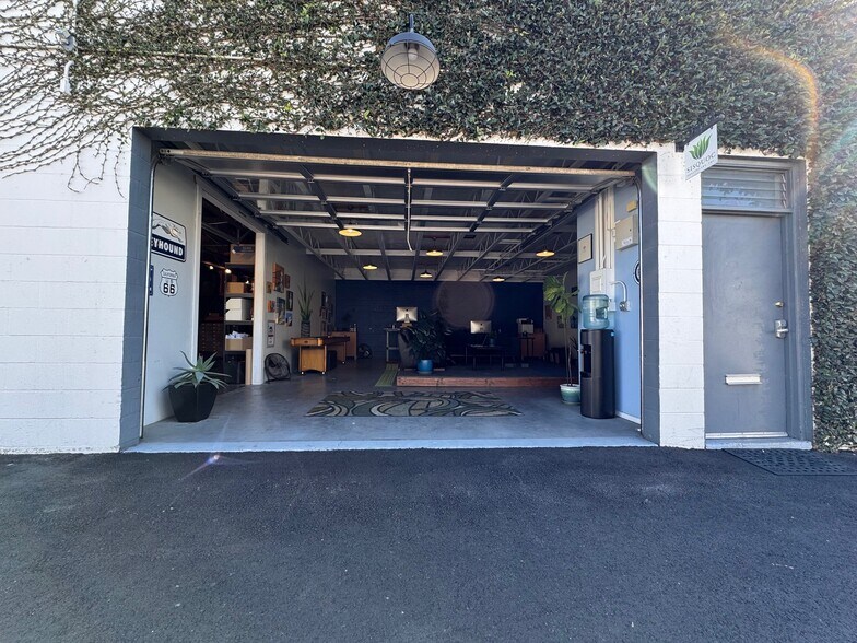 More Photos Of 218 Helena Ave, Santa Barbara Flex For Lease