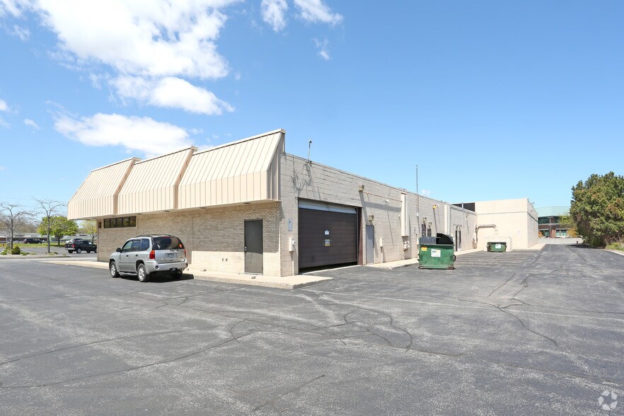 More Photos Of 4130-4146 24th Ave, Fort Gratiot Storefront For Lease