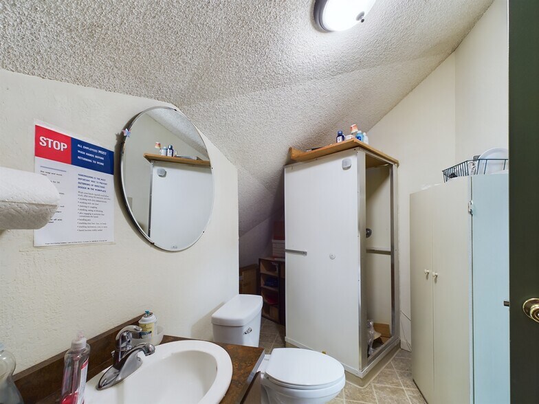 More Photos Of 3610 Old Highway 53, Clearlake Office For Sale