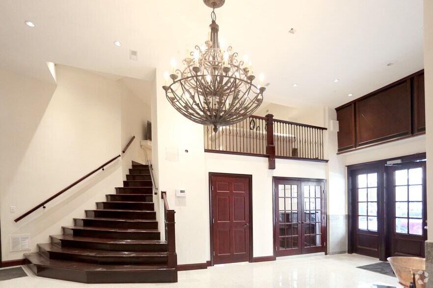 More Photos Of 1014-1024 Locust St, Saint Louis Apartments For Sale