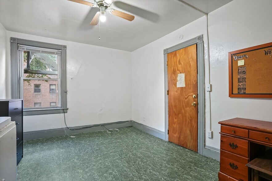 More Photos Of 357-359 Norman St, Bridgeport Apartments For Sale