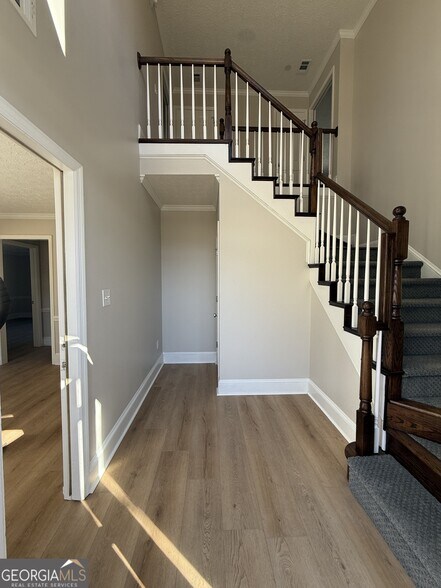 More Photos Of 1165 Cedar Shoals Dr, Athens Loft Creative Space For Sale