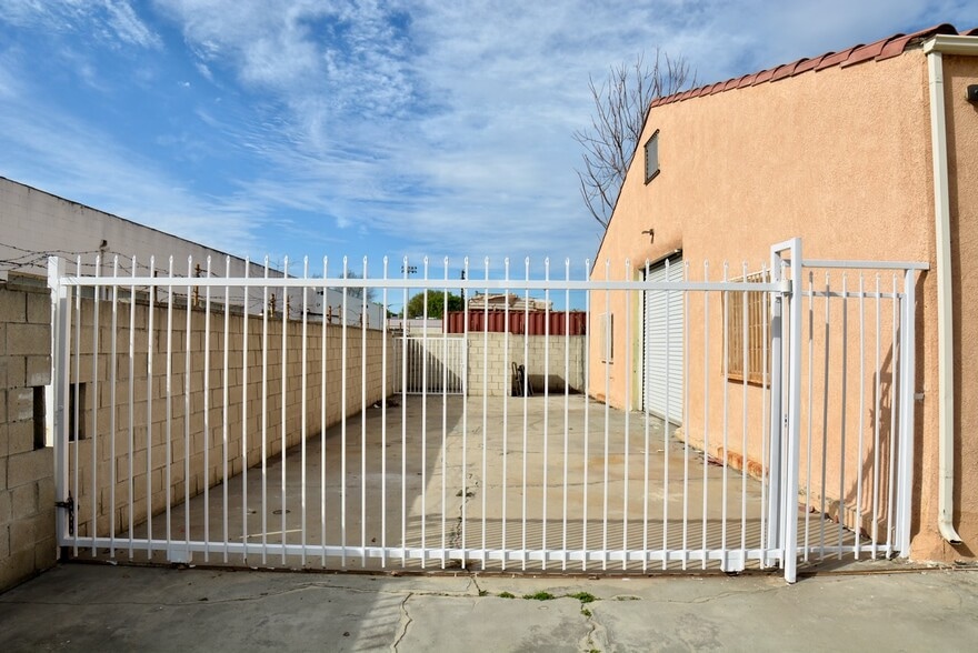 More Photos Of 9420 Rush St, South El Monte Warehouse For Lease