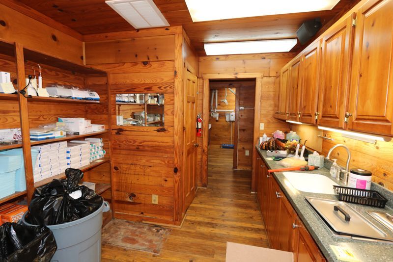 More Photos Of 111 W Wade Hampton Blvd, Greer Medical For Lease