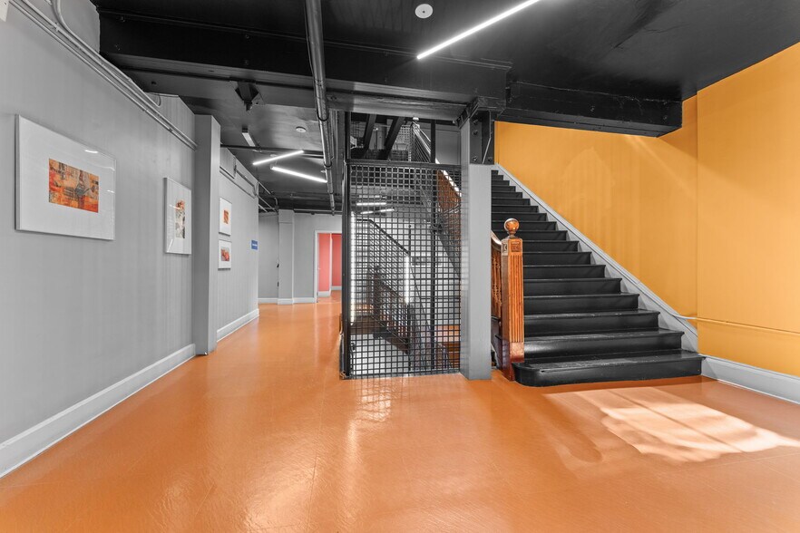 More Photos Of 423 W Broadway, South Boston Office For Lease