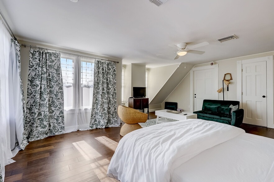 More Photos Of 404 S Ridgewood Ave, Daytona Beach Apartments For Sale