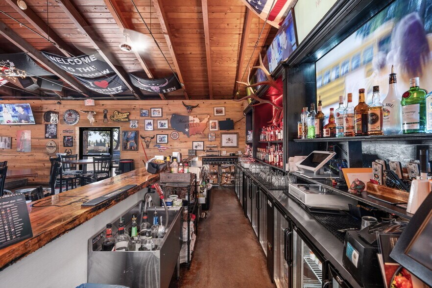 More Photos Of 10028 Foothill Blvd, Rancho Cucamonga Restaurant For Sale