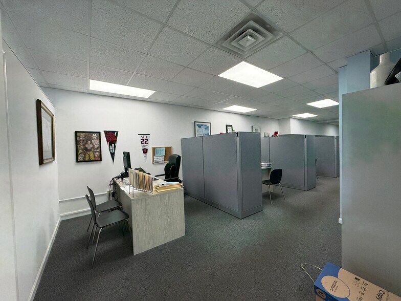 More Photos Of 50 Main St, Hempstead Medical For Lease