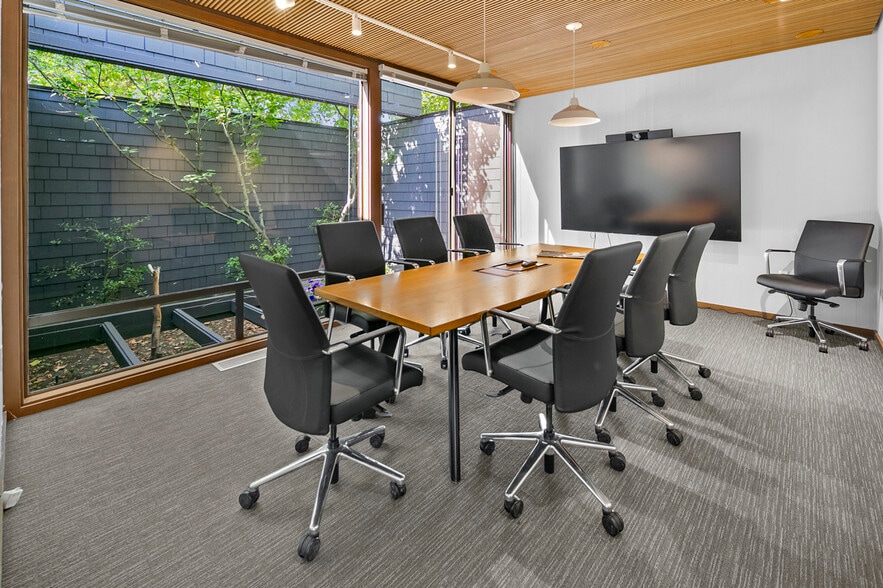 More Photos Of 1148 NW Leary Way, Seattle Office For Lease