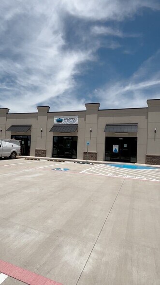 Primary Photo Of 15325 Summit Park Dr, Montgomery Storefront Retail Office For Lease