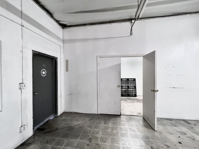 More Photos Of 144 E Santa Clara St, Arcadia Office For Lease