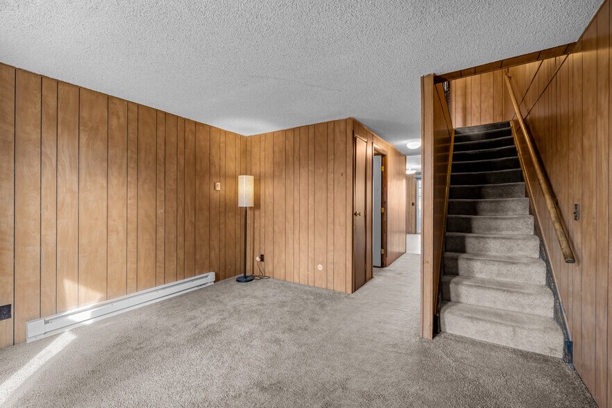 More Photos Of 1300 Balsam St, Lakewood Apartments For Sale