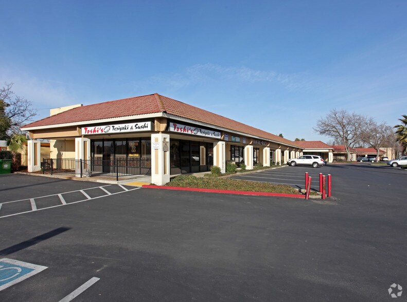 More Photos Of 9527-9529 Folsom Blvd, Sacramento Unknown For Lease