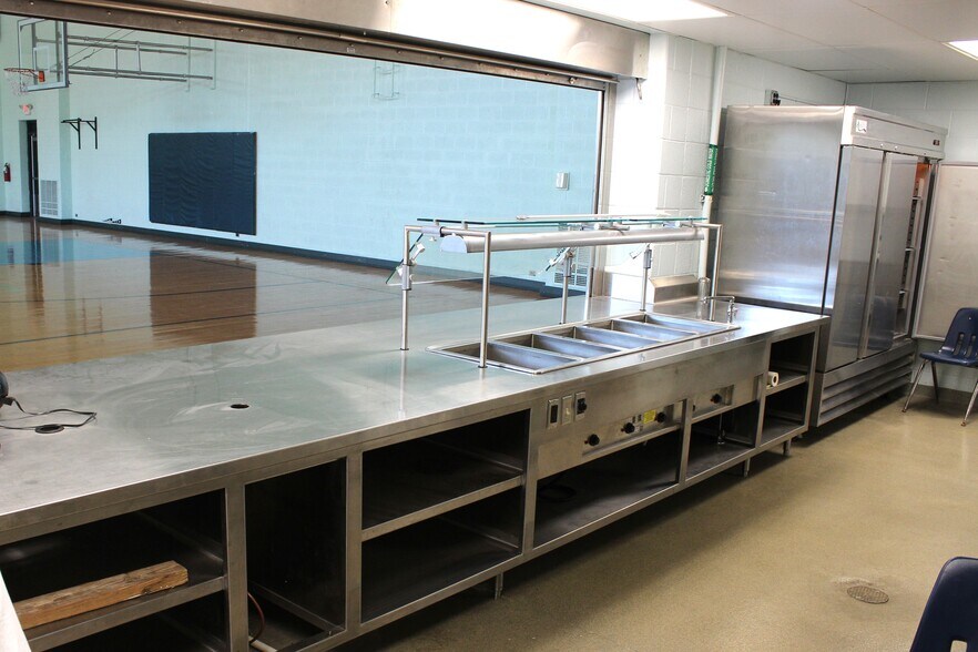 More Photos Of 610 Cuyler St, Cheboygan Lodge Meeting Hall For Lease