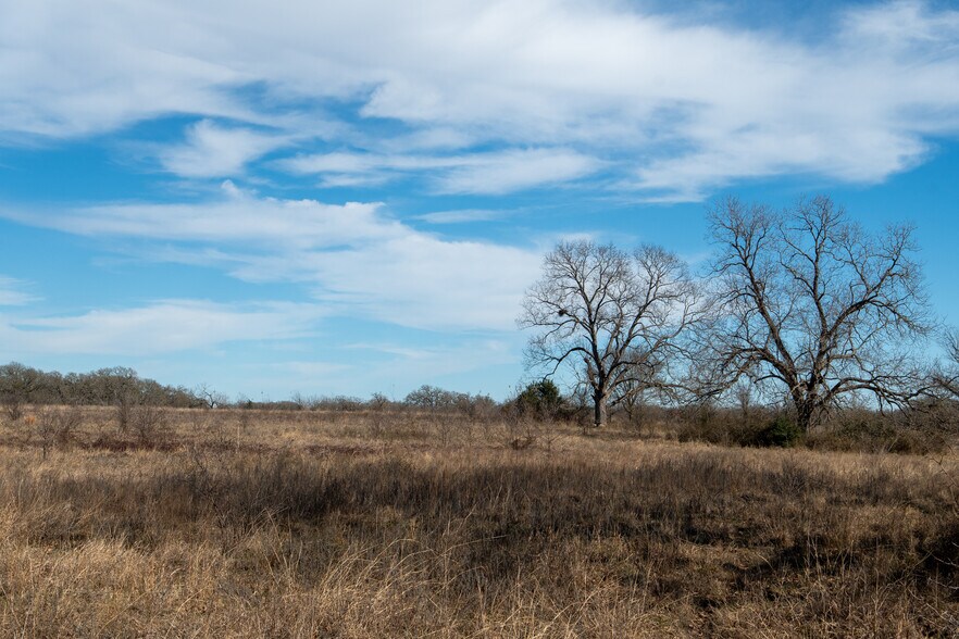 More Photos Of Highway 14, Groesbeck Land For Sale