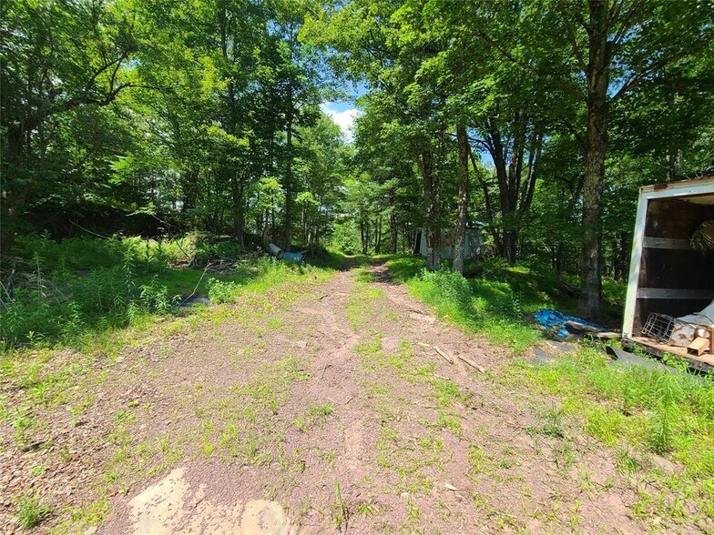 More Photos Of 41 Martin Ln, Mongaup Valley Service For Sale