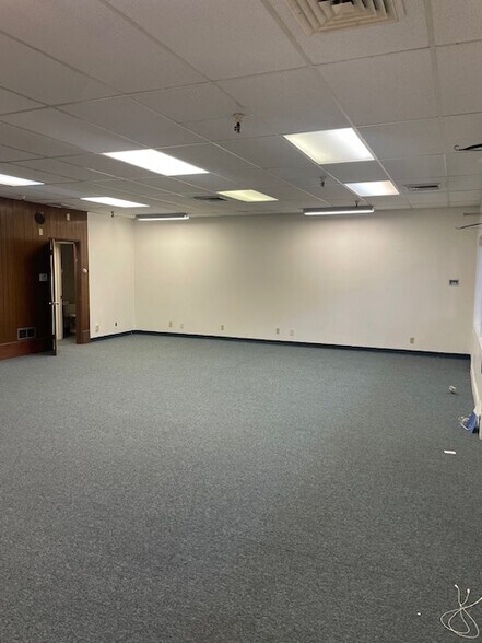 More Photos Of 9720-9880 W Peoria Ave, Peoria General Retail For Lease