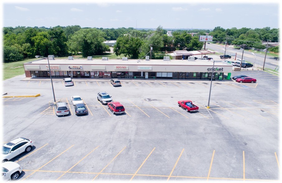 More Photos Of 12540-12564 E 21st St, Tulsa Unknown For Lease