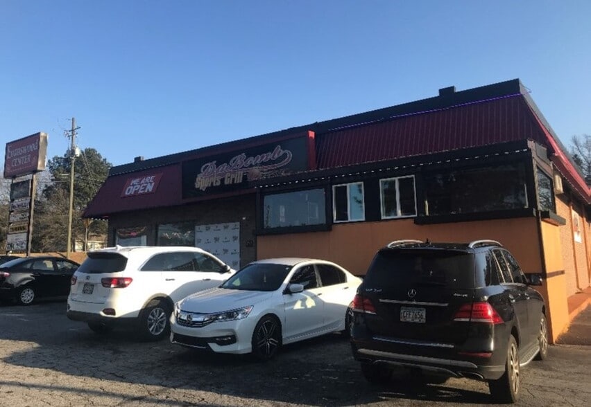 More Photos Of 2906-2930 Evans Mill Rd, Lithonia Storefront For Lease