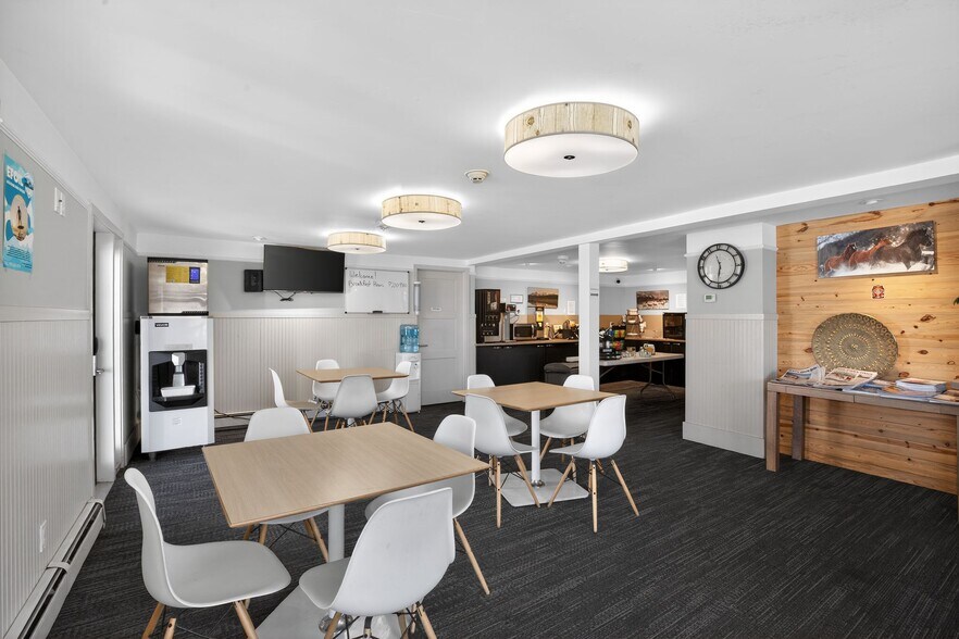 More Photos Of 220 Midland Ave, Basalt Hotel For Sale