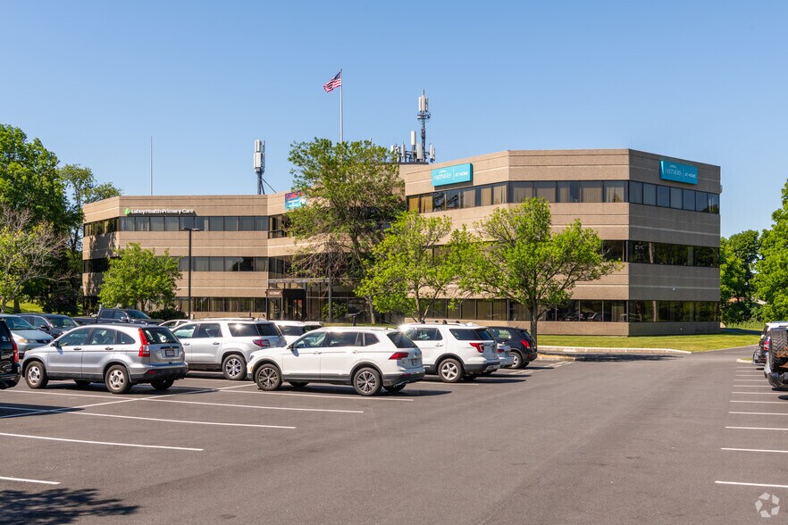 More Photos Of 152 Conant St, Beverly Office For Lease