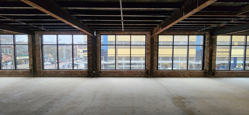 More Photos Of 110 W Washtenaw St, Lansing Storefront Retail Office For Lease