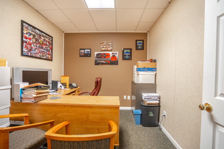 More Photos Of 1037 Palisades Blvd, Osage Beach Medical For Sale